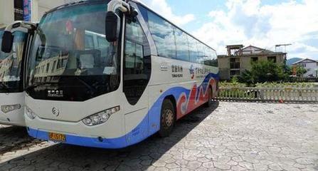 新疆烏魯木齊旅游指南 壯麗汗騰格里寺、香火旺盛水磨溝公園與便捷汽車出租服務